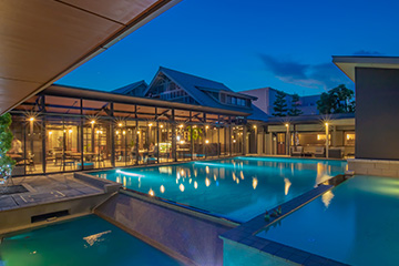 過去と現在、感動とくつろぎが同居する、閑静な「別荘」