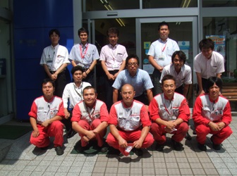 スタッフ一同、お客様のカーライフをお手伝いいたします。