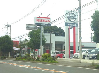 オープンスペースに展示場、試乗車もご用意しております。