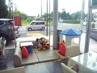 キッズコーナーは、ちびっ子に大好評！