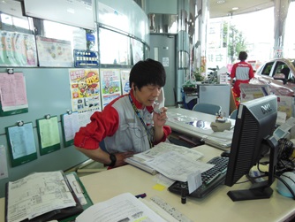 お車の事なら私に、何なりとお申し付け下さい｡