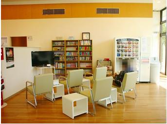 整備の待ち時間も快適にお過ごしいただけます。