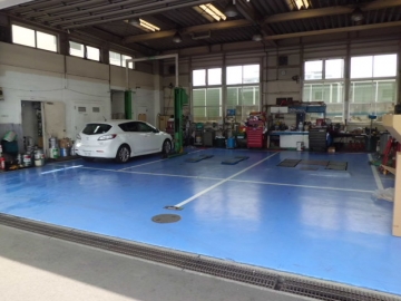 整備工場