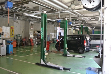 整備工場