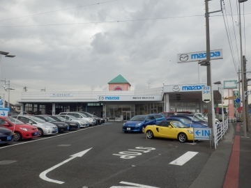 ご不明な点などメールでも承りますのでお気軽にご利用下さい。その際は、中古車担当の野口(noguchi.mi@kanto-mazda.com)までご連絡下さい。