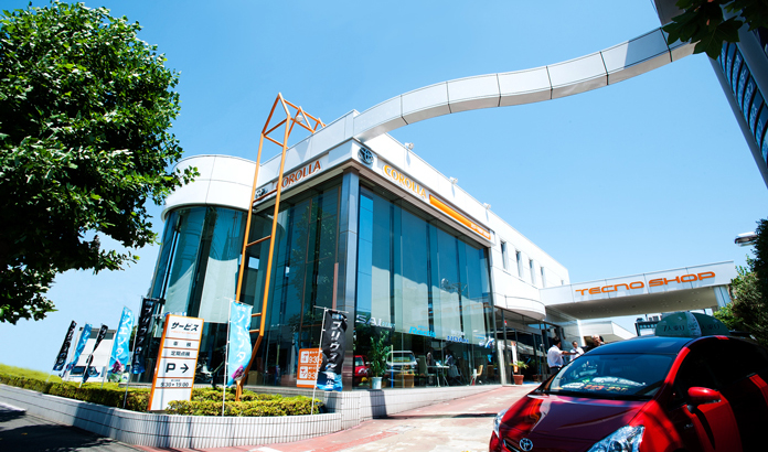 トヨタカローラ横浜 鎌倉店  ディーラーへ行こう！NEW CAR マッチ【MOTA】