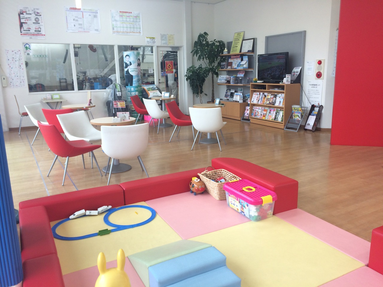 お子様も快適！キッズコーナー