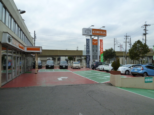 駐車場スペースは広々♪