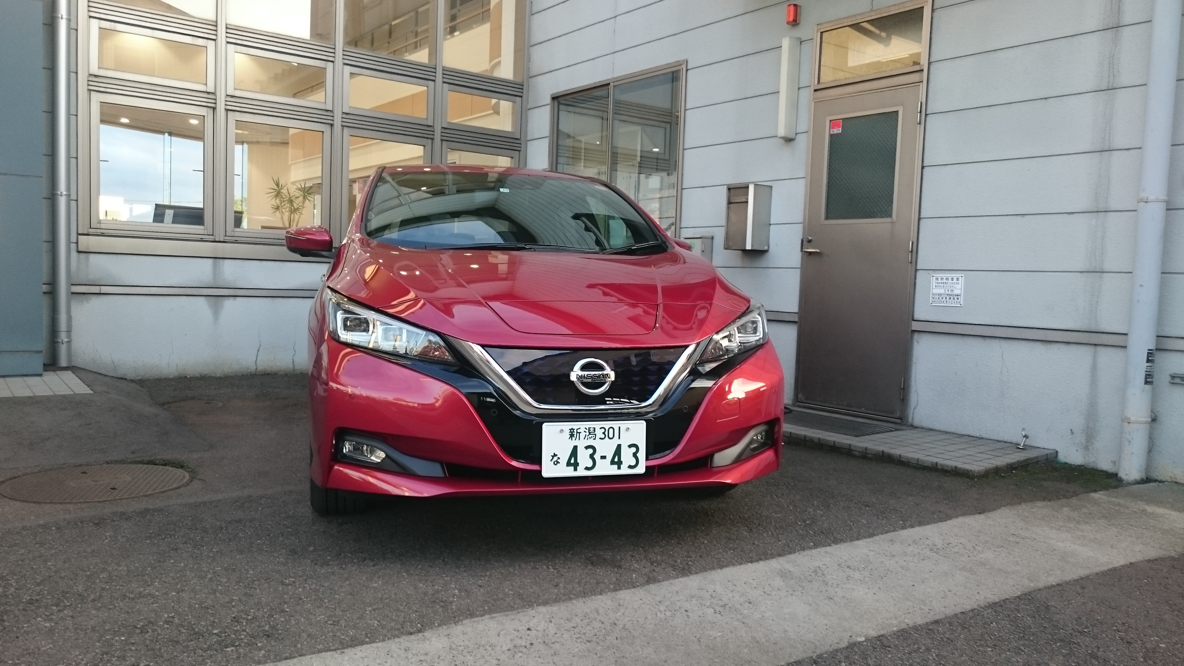 新型リーフ試乗出来ます。新感覚の走りを体感してください