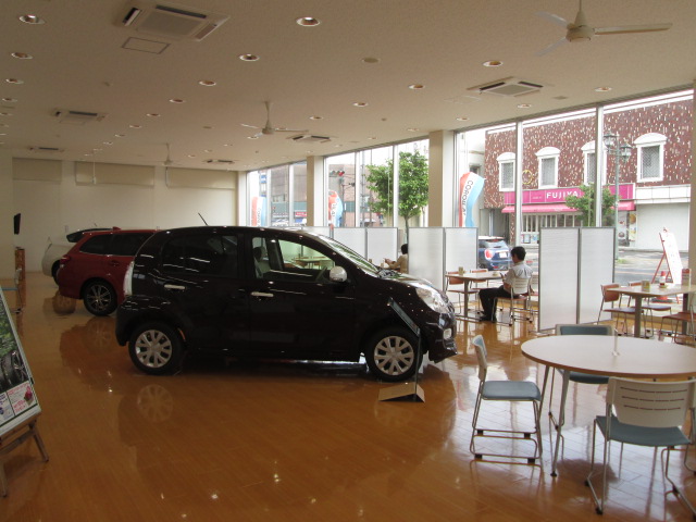 ショールーム2