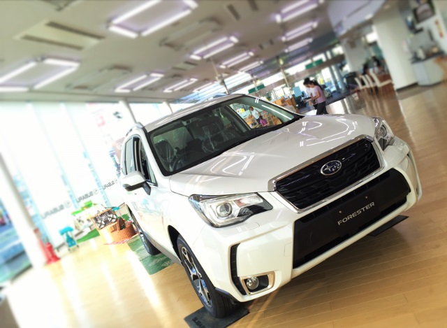 じっくり展示車もご覧ください(*^▽^*)