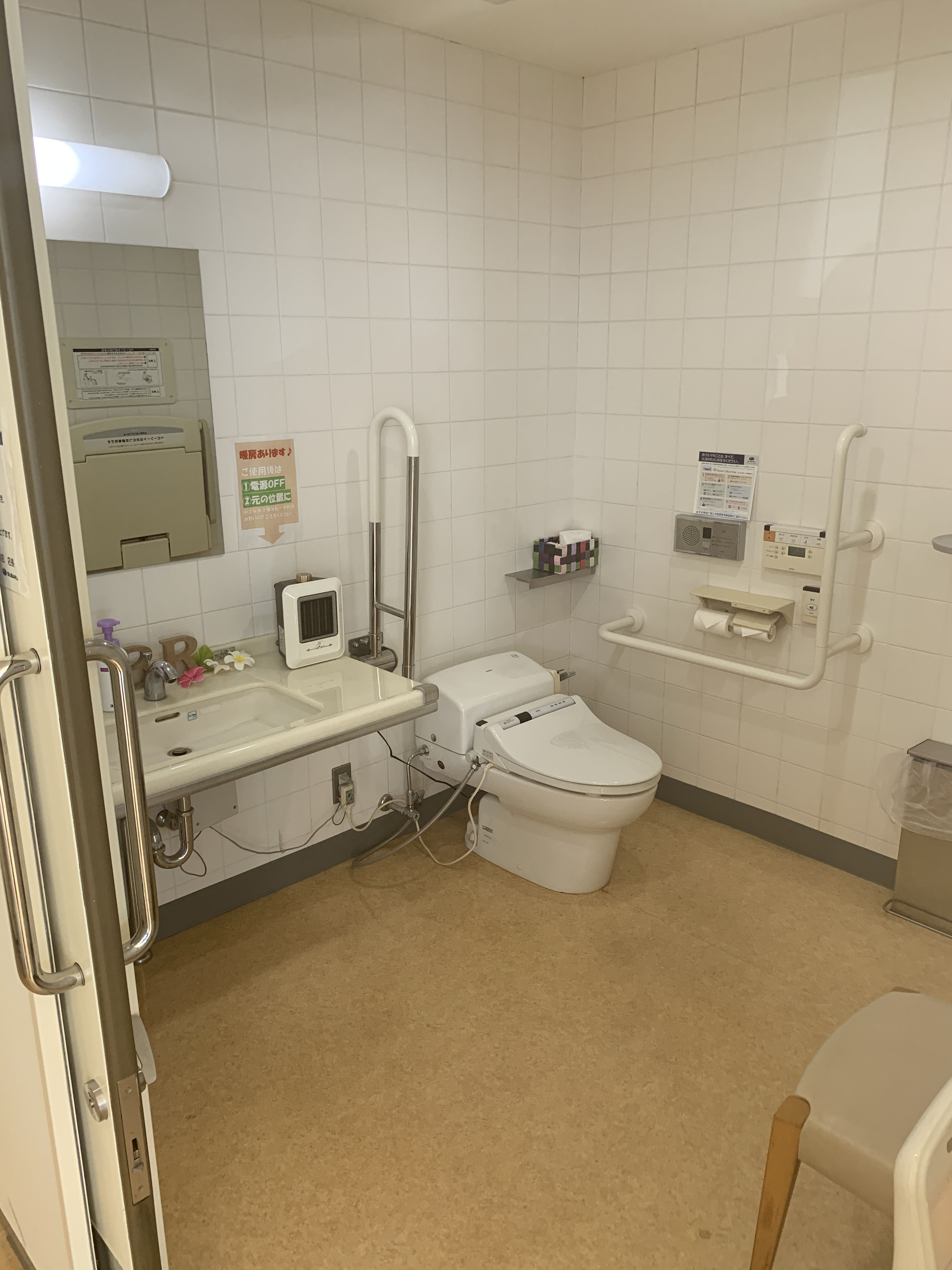多目的トイレ