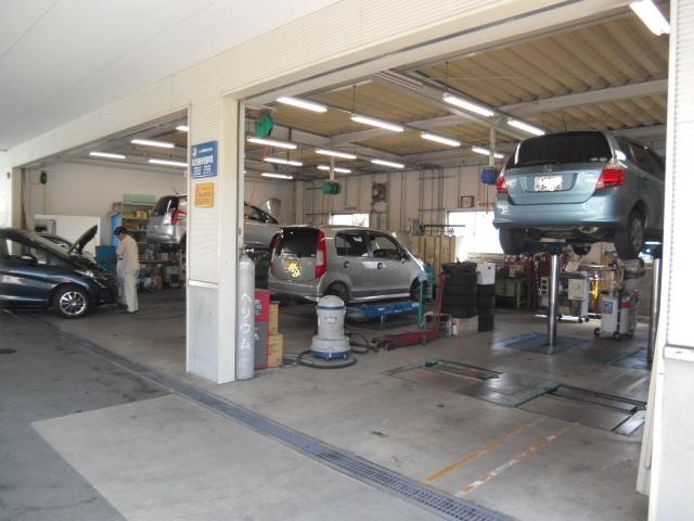 このピットで心を込めてメンテナンス