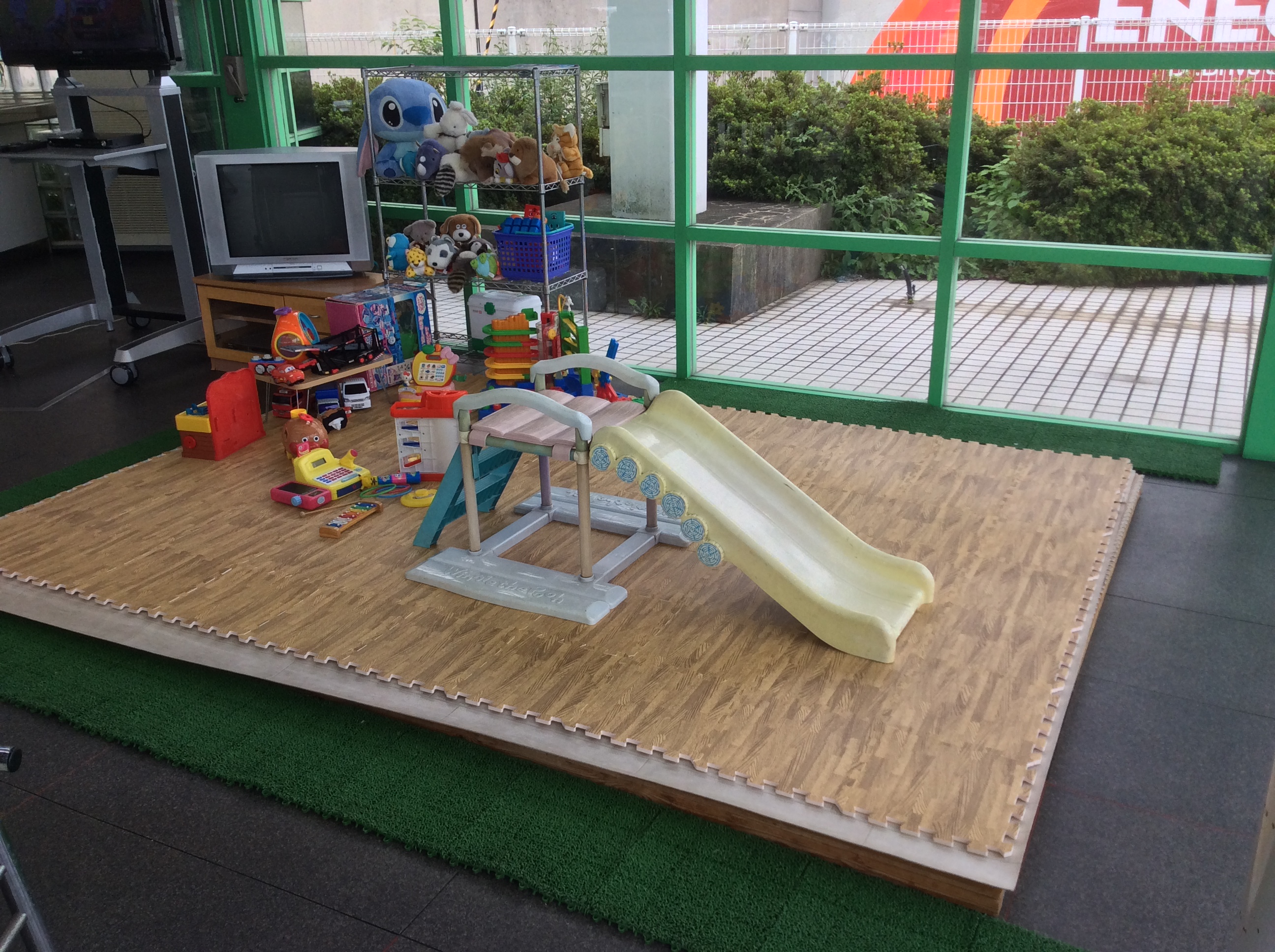 キッズコーナー