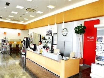 常に技術向上に努めております、安心してお車をお任せください！