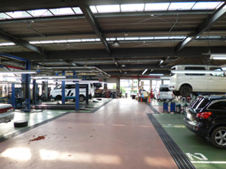 サービス工場