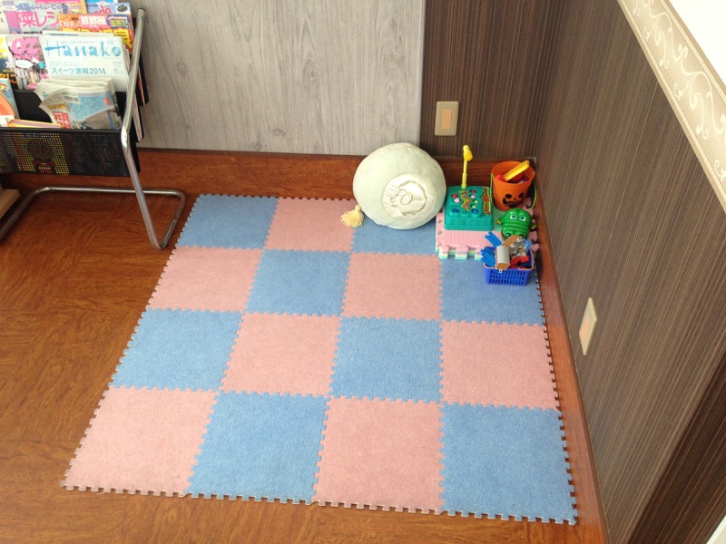 キッズコーナーがございます。お子様とご一緒にご来店頂き、ゆっくりお車をお選び下さい