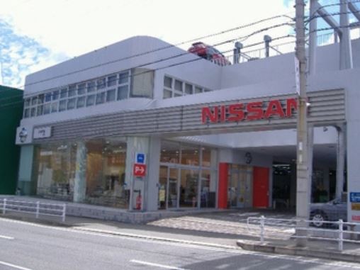 人気車を揃えています。屋外にも展示場がございます。