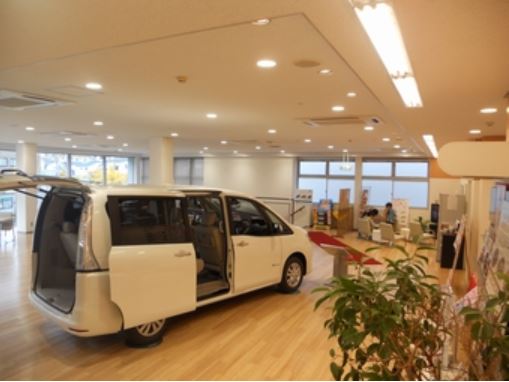 きれいになった店舗へぜひご来店下さい！