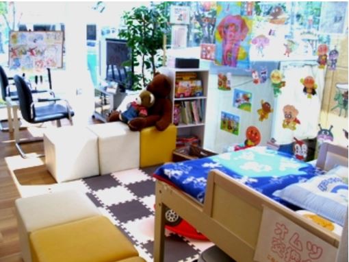 お子様の安全と笑顔の絶えないキッズコーナーです♪