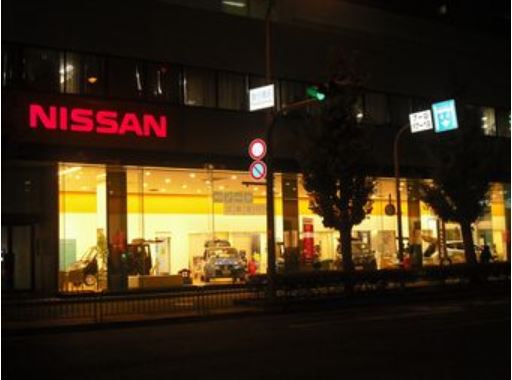 夜はライトアップされております。