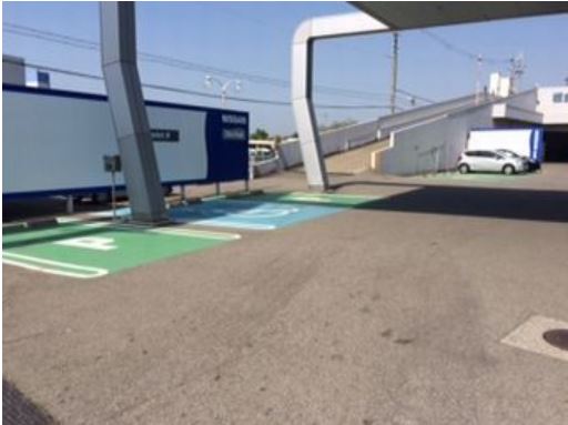 お客様駐車場です。