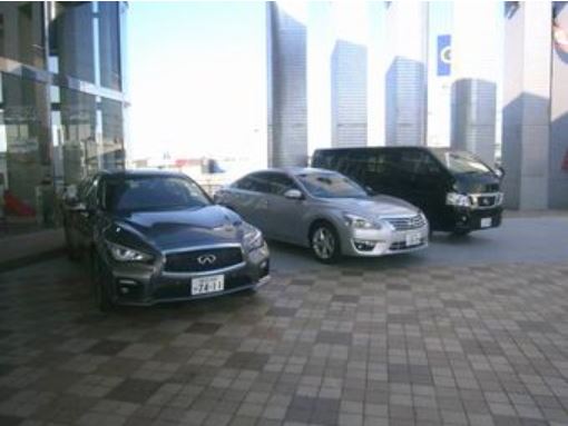 「エキスパートショップ」のスタッフがご来店をお待ちしてます。