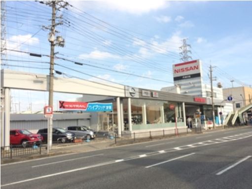 とても、明るい店舗です。