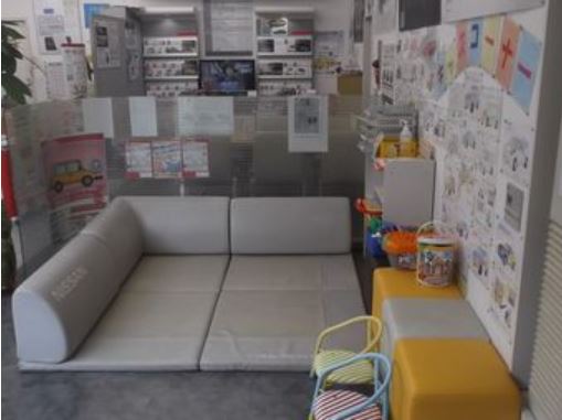 キッズコーナーです。お子様も楽しくお待ちいただけます。