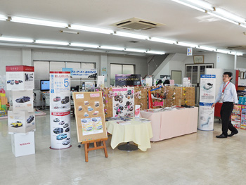 快適なショールームに情報盛りだくさん！！