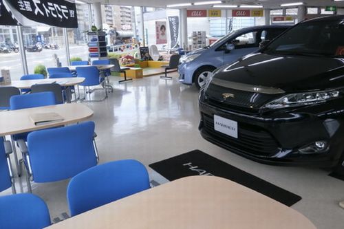 スッキリと清潔な店内です。