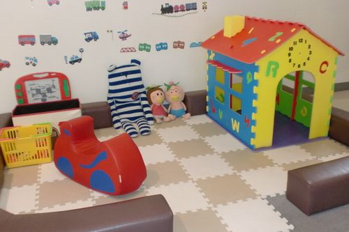 楽しいおもちゃがいっぱいで退屈せずに遊んで頂けます。