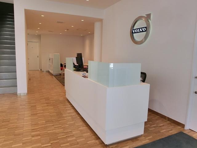 ショールーム受付