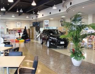 広々とあたたかみのある空間を心掛けております。