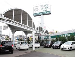 新車を多数展示しておりますのでお気軽にお立ち寄り下さいませ。