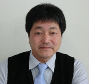 山村　実