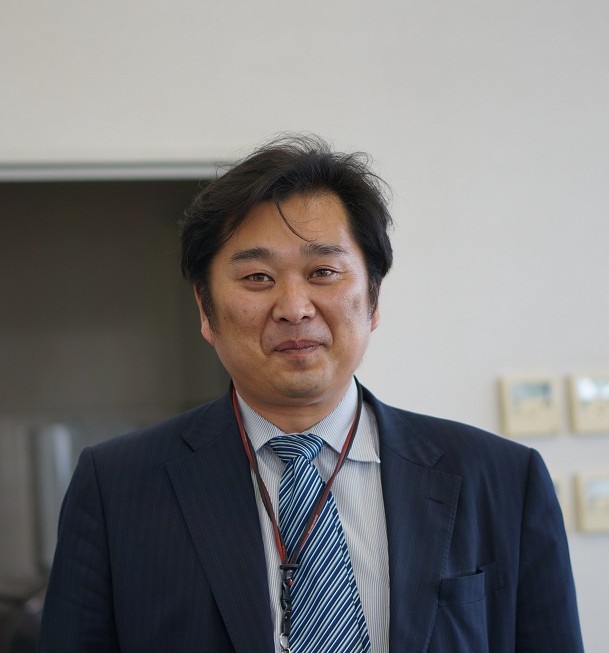 吉田　雅人