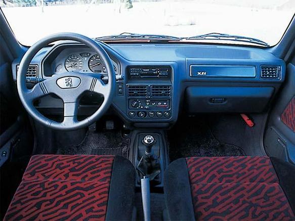 プジョー 106 1995年式モデル XSi MT 左ハンドル のスペック詳細