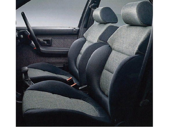 Interdecor 1992 New Model カタログ シトロエン ZX 1992年式モデル クラブ AT 左ハンドル のスペック
