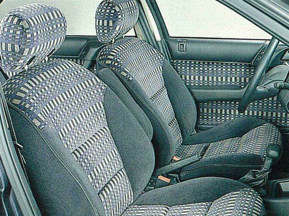 シトロエン エグザンティア 1993年式モデル SX AT のスペック