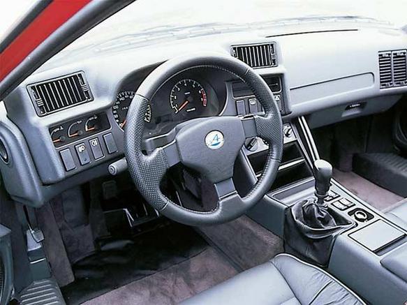 ルノー アルピーヌ 1990年式モデル V6ターボ MT 左ハンドル の