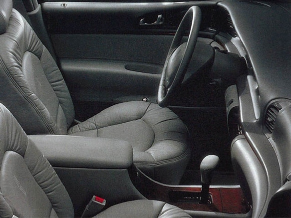 リンカーン コンチネンタル 1995年式モデル 4.6 AT 左ハンドル の