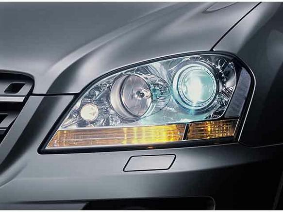 メルセデス・ベンツ Mクラス 2005年式モデル ML350 4マチック