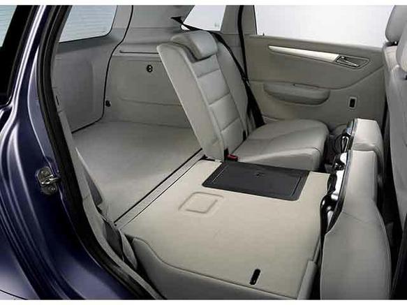 メルセデス・ベンツ Bクラス 2006年式モデル B170 CVT の