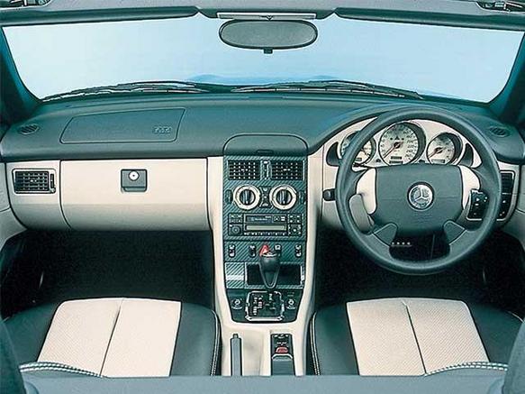 メルセデスベンツ　　SLK230   1996  赤シート メルセデスベンツ SLK230 1996 赤シート