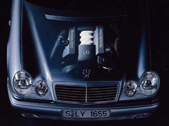 メルセデス・ベンツ Eクラス 1995年式モデル E320 4マチック 4WD