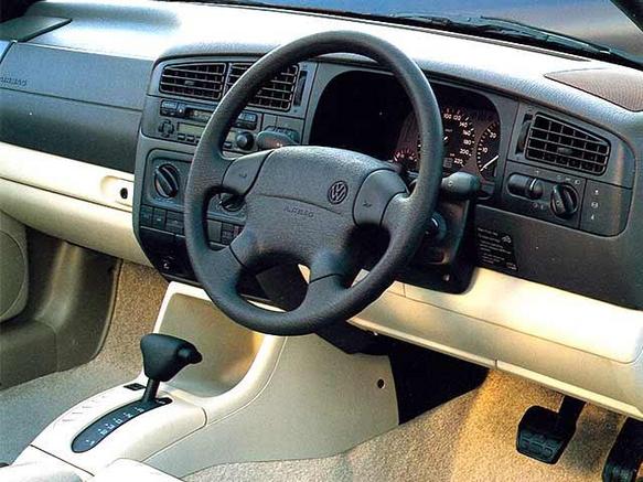 フォルクスワーゲン ゴルフカブリオ 1994年式モデルの価格