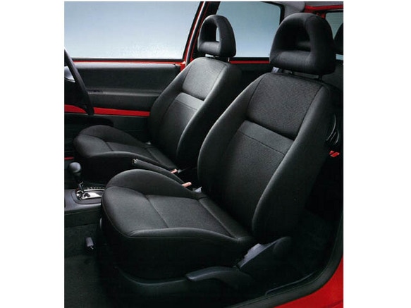 フォルクスワーゲン ルポ 2001年式モデル GTI カップカー MT の 