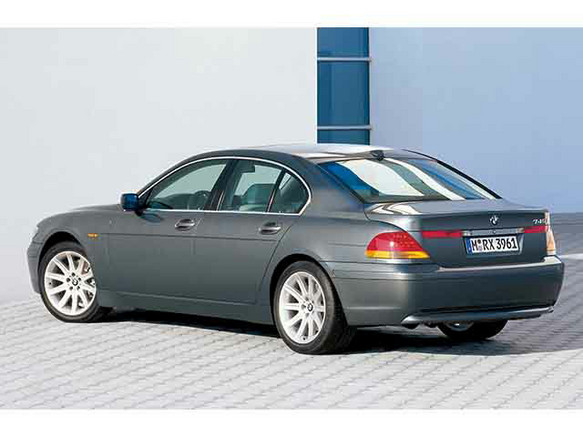 1/18 京商 BMW 7シリーズ E65 745i 2001 チタンシルバー 京商