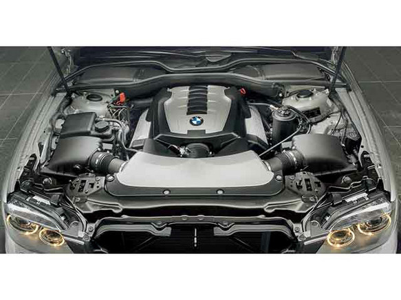 BMW 7シリーズ ABA-HL48 エアクリーナー 750I　㊨　E65 N62B48B AT 6FT BMW 7シリーズ 2001年式モデル 750i 25thアニバーサリーエディション